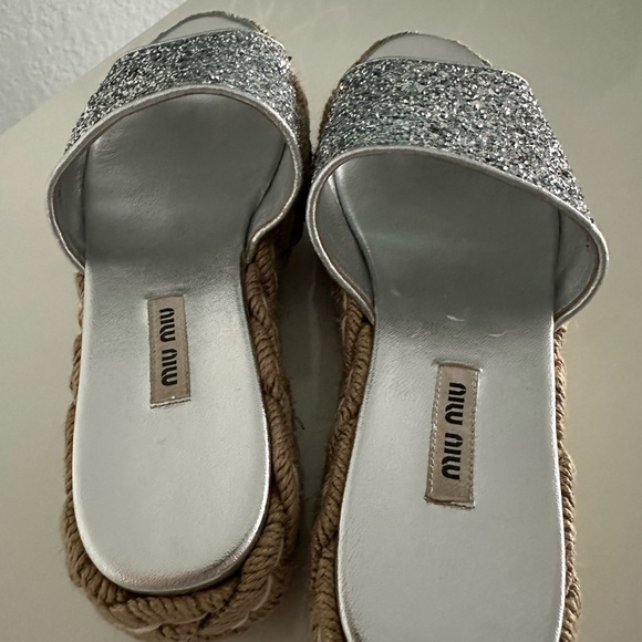 Miu Miu shoes barely used. Silver and size 38.5 - Picture 3 of 5